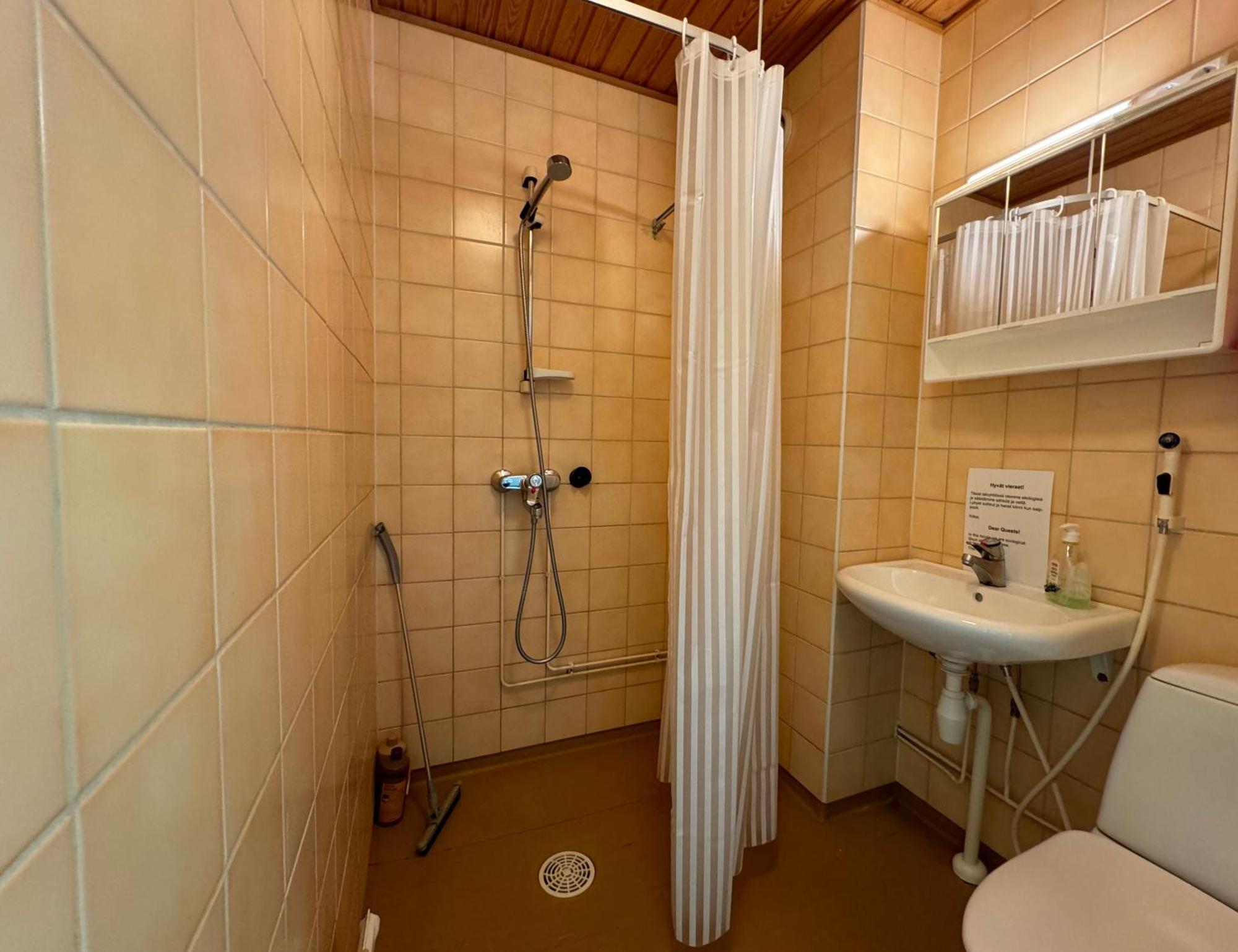Vaerikaes Puutalokaksio 1-6 Hloelle, Ilm Parkit Apartment เอาลู ภายนอก รูปภาพ